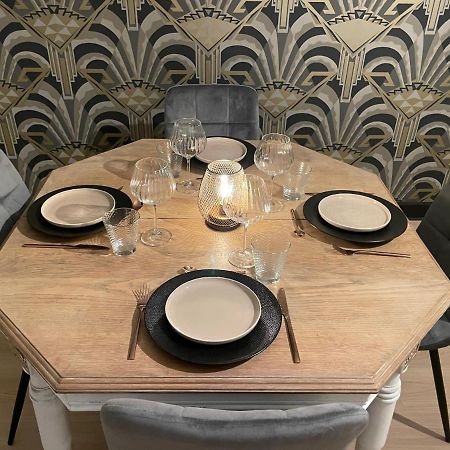 Appartement De Charme Au Pied De La Basilique Saint Remi Реймс Екстериор снимка