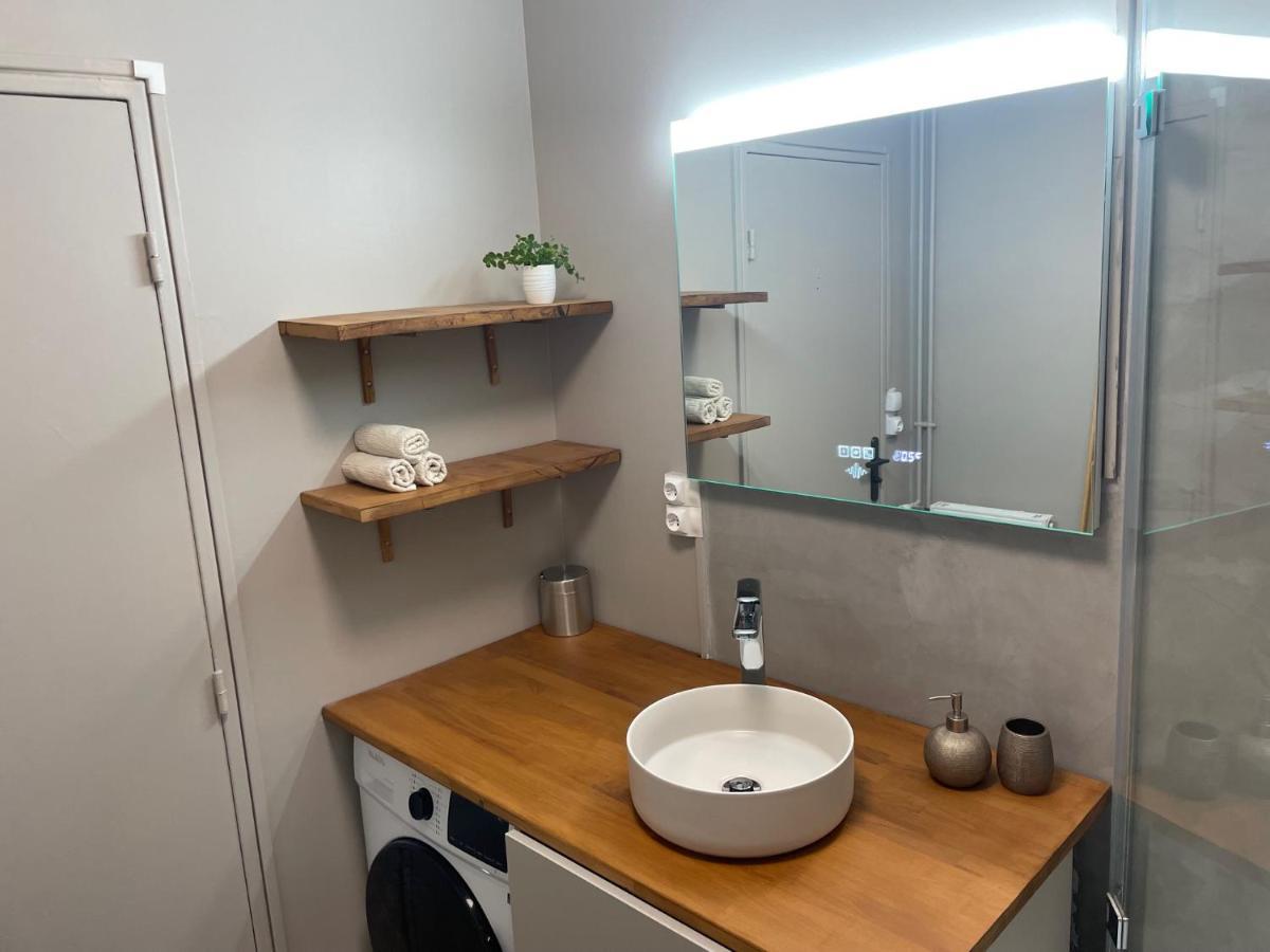Appartement De Charme Au Pied De La Basilique Saint Remi Реймс Екстериор снимка