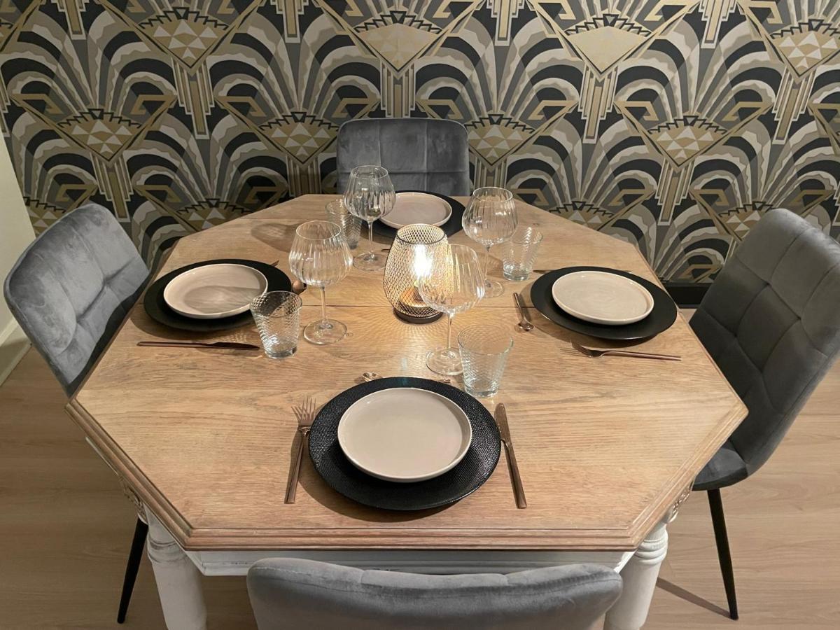 Appartement De Charme Au Pied De La Basilique Saint Remi Реймс Екстериор снимка